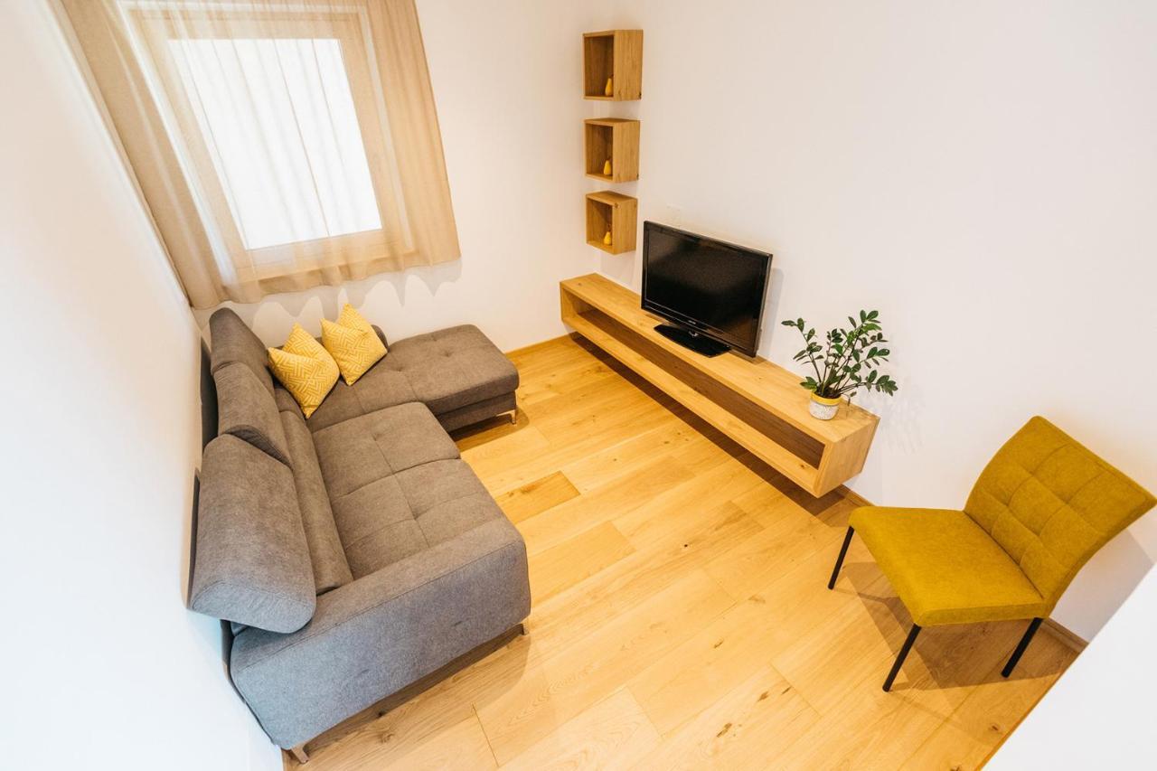 Egarter Apartman Appiano Sulla Strada Del Vino Kültér fotó